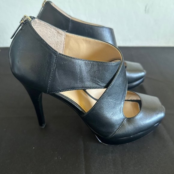 Michael Kors platform heel - Picture 7 of 8